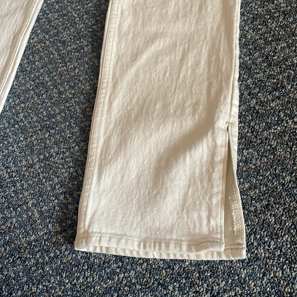 Abercrombie 90’s ultra high rise cream jeans - Picture 4 of 4